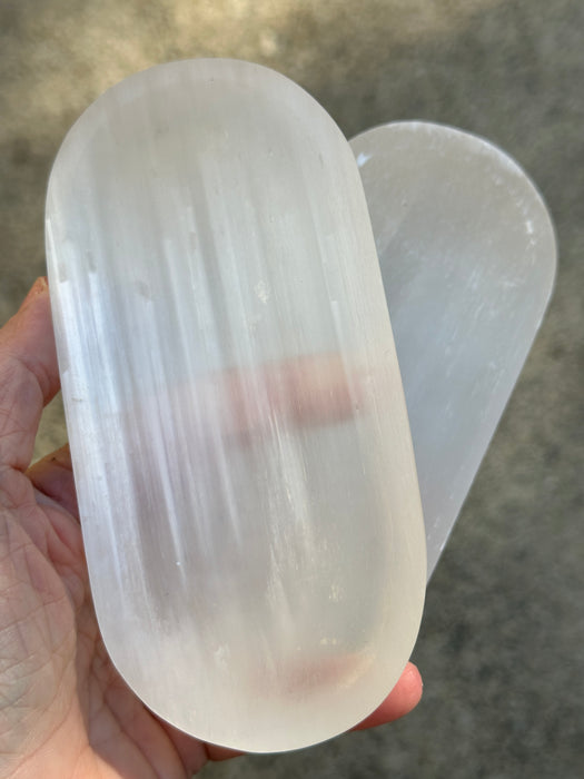Selenite/Satin Spar Charging Plate