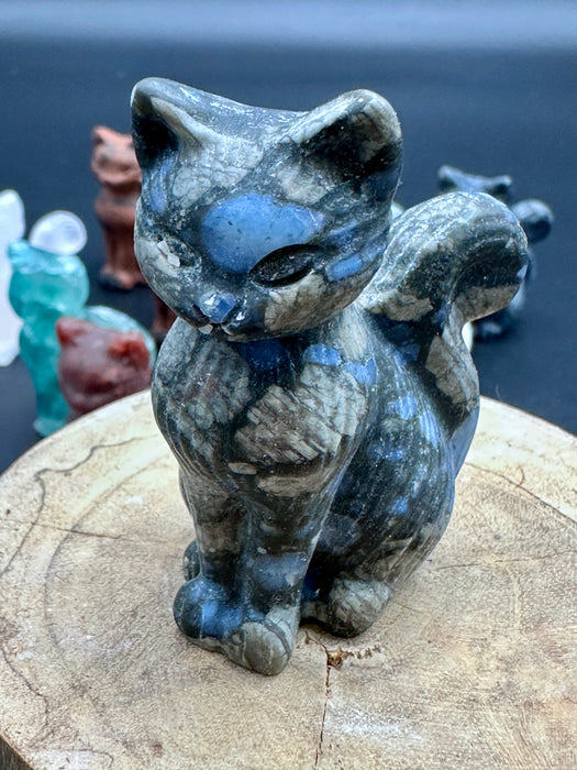 Sitting Cat Carvings - Various Choices