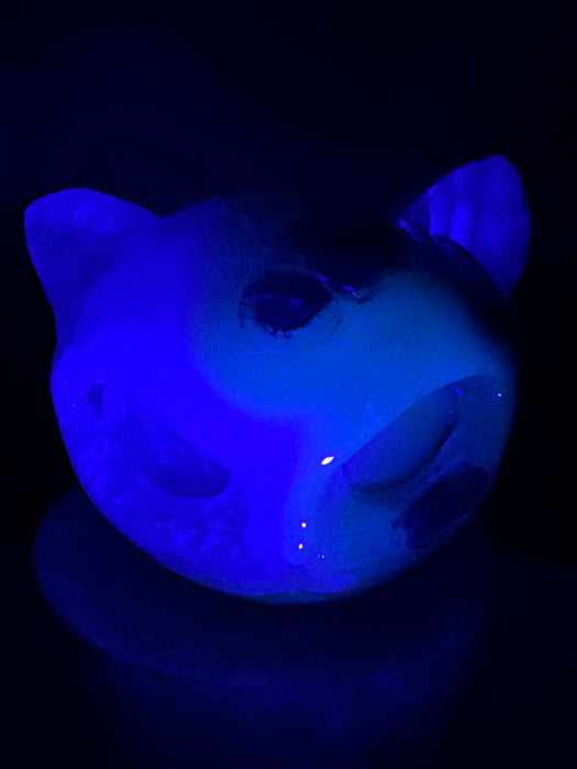 Volcanic Agate Cat Head with UV reaction
