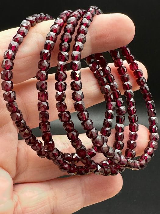 4mm Garnet Faceted Bead Bracelet