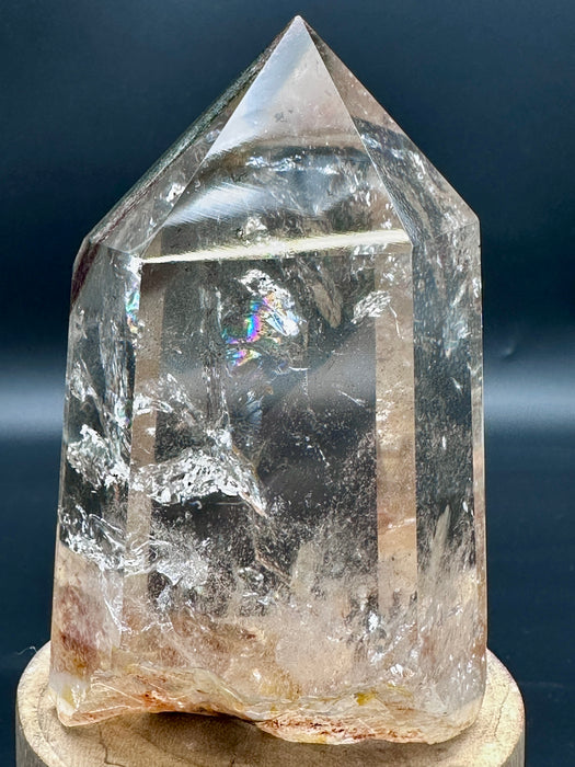 Quartz Natural Point Tower with Garden Inclusion